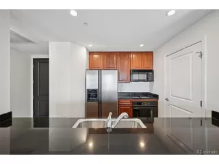 Photo #5: 1759704 Listing