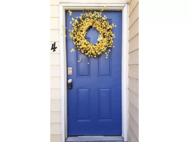 MLS: 1759924 Condo For Sale