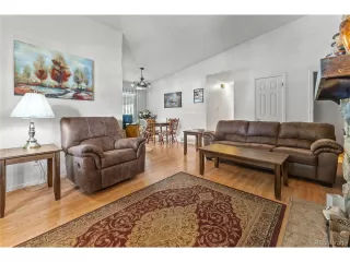 Photo #4: 1763840 Listing 