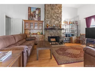 Photo #5: 1763840 Listing 