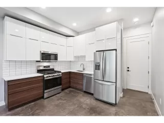 Photo #5: 1765036 Listing