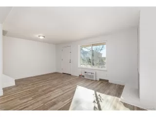 Photo #5: 1767313 Listing 