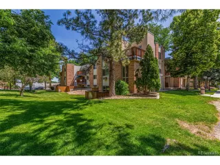 Browse active condo listings in HOLLY RIDGE