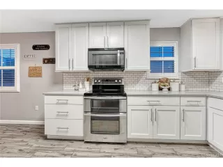 Photo #5: 1770925 Listing 