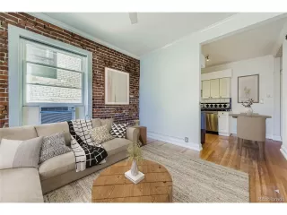 Photo #4: 1771506 Listing