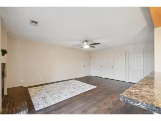 Photo #5: 1771938 Listing