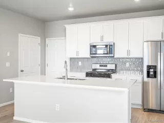 Photo #6: 1772844 Listing