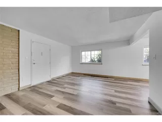 Photo #2: 1774276 Listing 