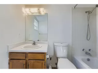 Photo #5: 1774788 Listing