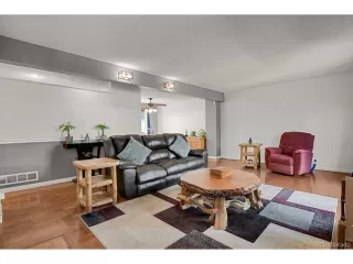 Photo #2: 1776393 Listing 