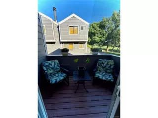 Photo #6: 1776393 Listing 