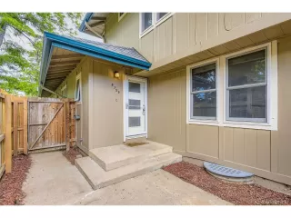 Browse active condo listings in ROUNDTREE