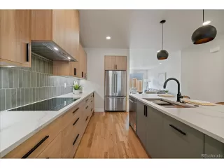 Photo #5: 1781582 Listing 