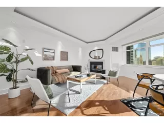 Photo #5: 1781617 Listing 