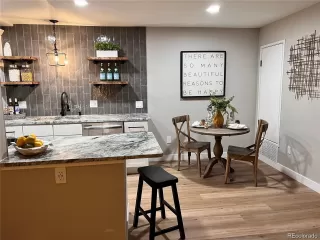 Photo #2: 1784265 Listing