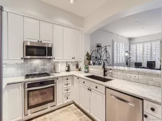 Photo #5: 1786135 Listing