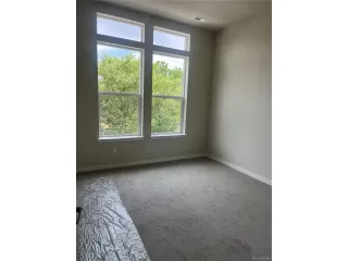 Photo #5: 1787514 Listing 