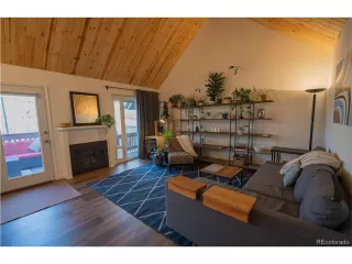 Photo #4: 1788429 Listing 