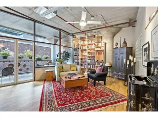 Photo #4: 1789386 Listing