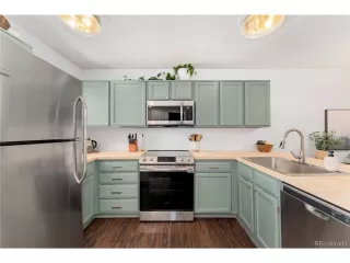 Photo #2: 1790404 Listing