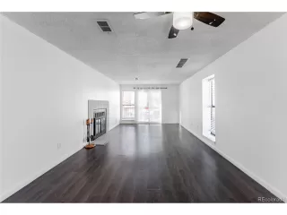 Photo #3: 1791945 Listing