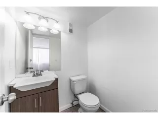 Photo #4: 1791945 Listing