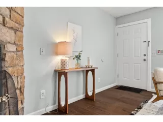 Photo #4: 1792473 Listing 