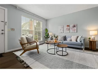 Photo #6: 1792473 Listing 