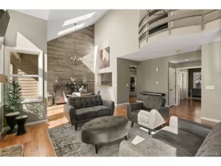 Photo #4: 1792925 Listing