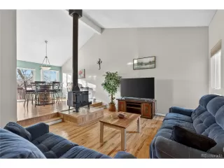 Photo #3: 1794665 Listing 