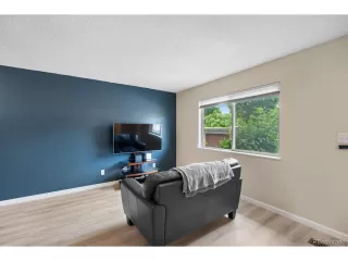 Photo #5: 1799554 Listing 