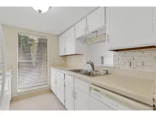 Photo #5: 1801951 Listing