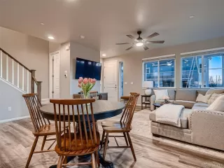Photo #4: 1803130 Listing