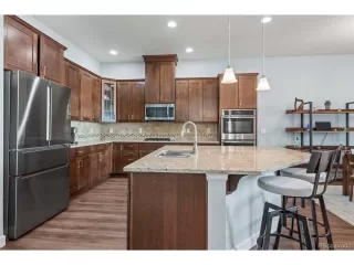 Photo #5: 1803676 Listing