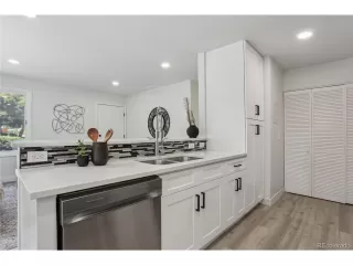 Photo #4: 1804732 Listing 