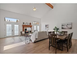 Photo #5: 1804816 Listing 