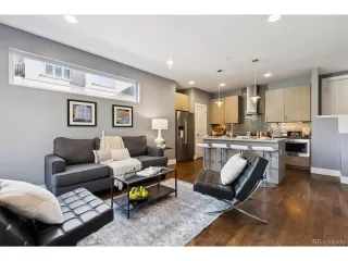 Photo #6: 1805705 Listing