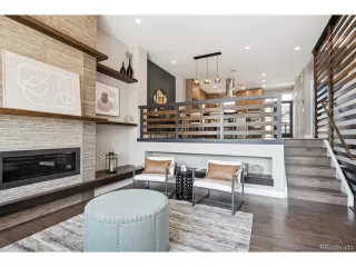 Photo #5: 1806789 Listing