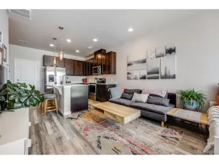 Photo #4: 1807578 Listing