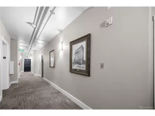 Photo #5: 1811336 Listing