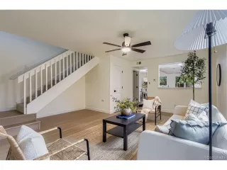 Photo #6: 1811378 Listing