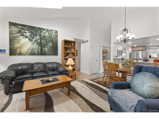 Photo #4: 1812650 Listing 