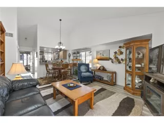 Photo #5: 1812650 Listing 