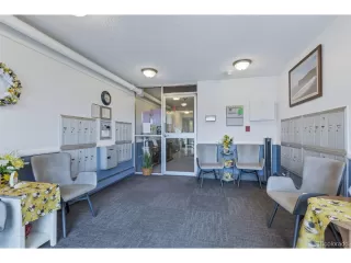 Photo #2: 1813663 Listing 