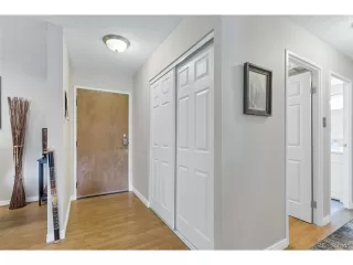 Photo #4: 1813663 Listing 