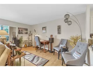 Photo #6: 1813663 Listing 