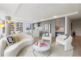 Photo #4: 1814961 Listing 