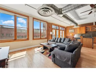 Photo #3: 1815123 Listing