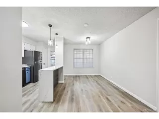 Photo #4: 1818113 Listing 