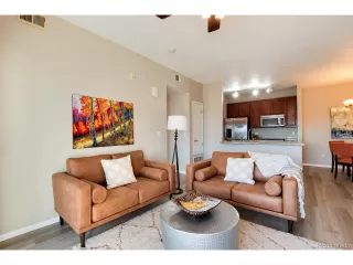 Photo #4: 1820128 Listing